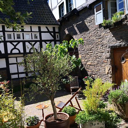 Fuenf Giebel Eck In Der Freiheit Am Ruhrtalradweg Hotel Wetter  Kültér fotó