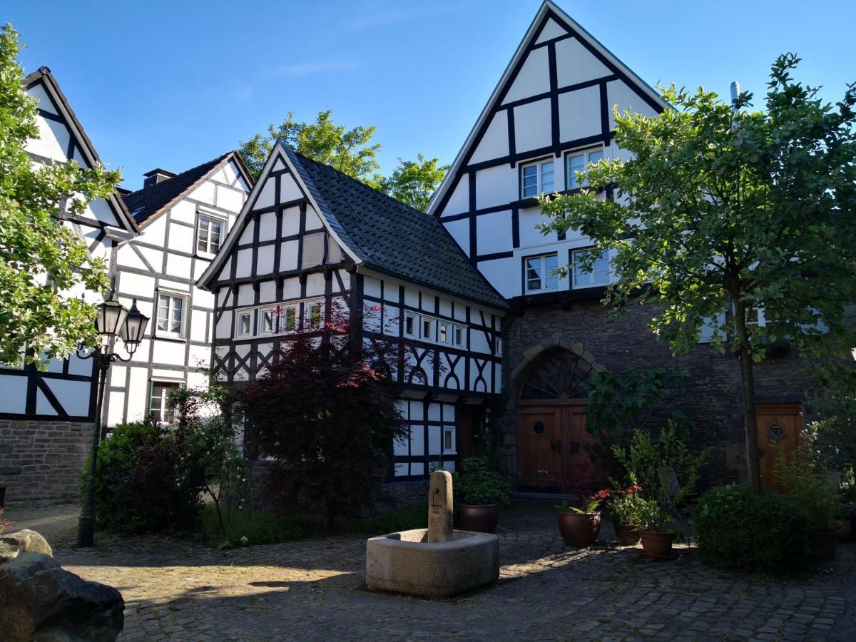 Fuenf Giebel Eck In Der Freiheit Am Ruhrtalradweg Hotel Wetter  Kültér fotó