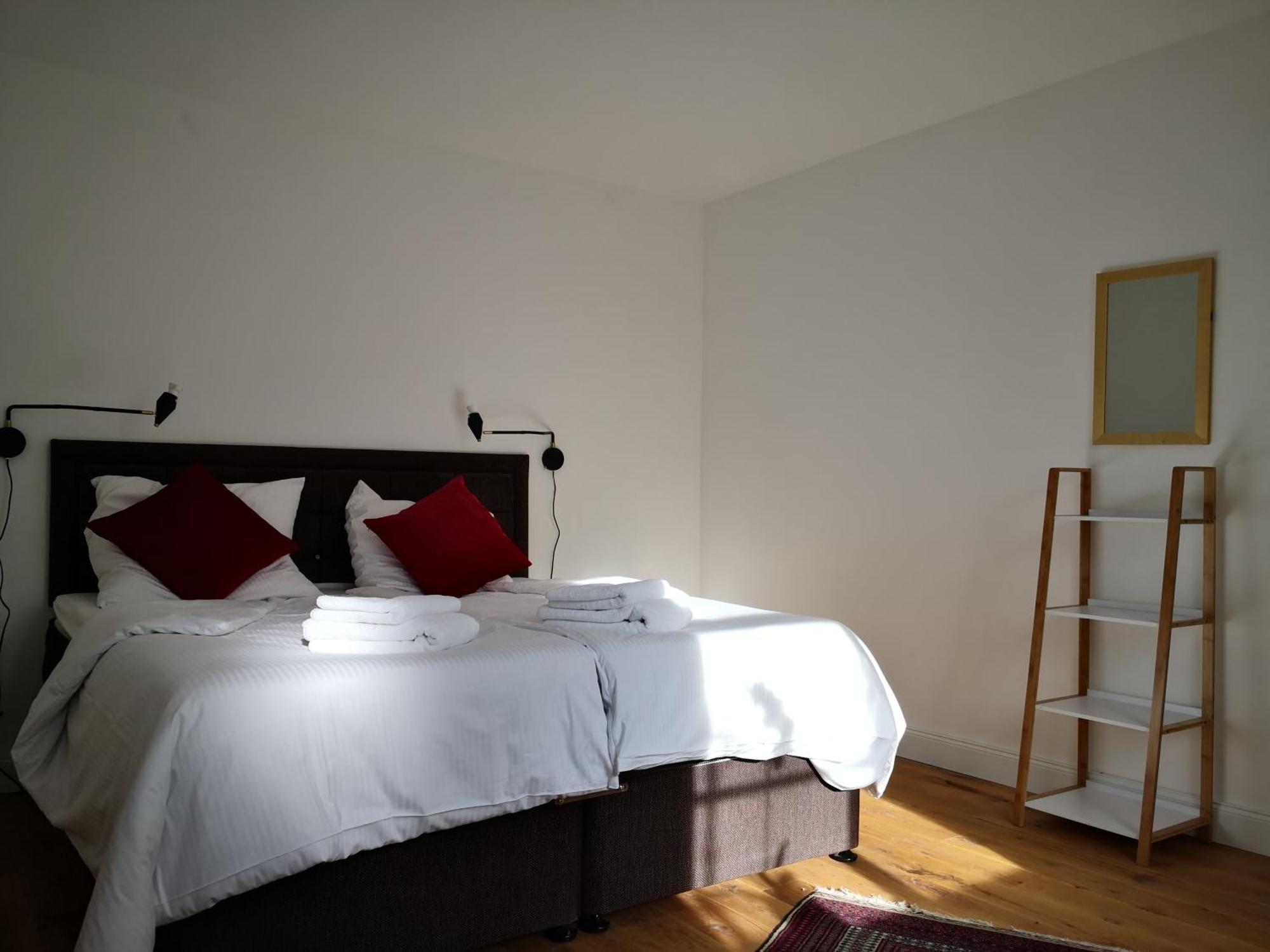 Fuenf Giebel Eck In Der Freiheit Am Ruhrtalradweg Hotel Wetter  Szoba fotó