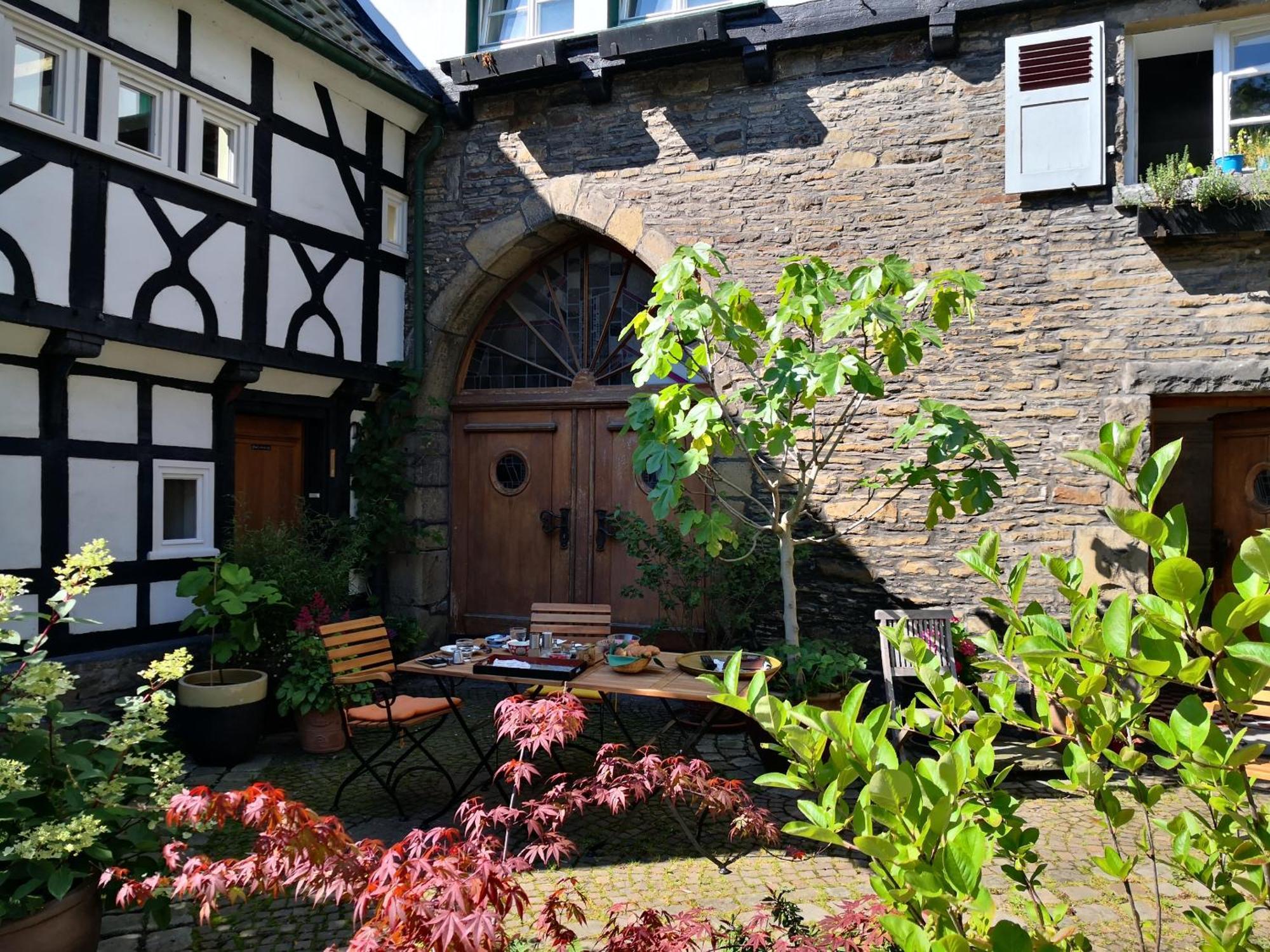 Fuenf Giebel Eck In Der Freiheit Am Ruhrtalradweg Hotel Wetter  Kültér fotó
